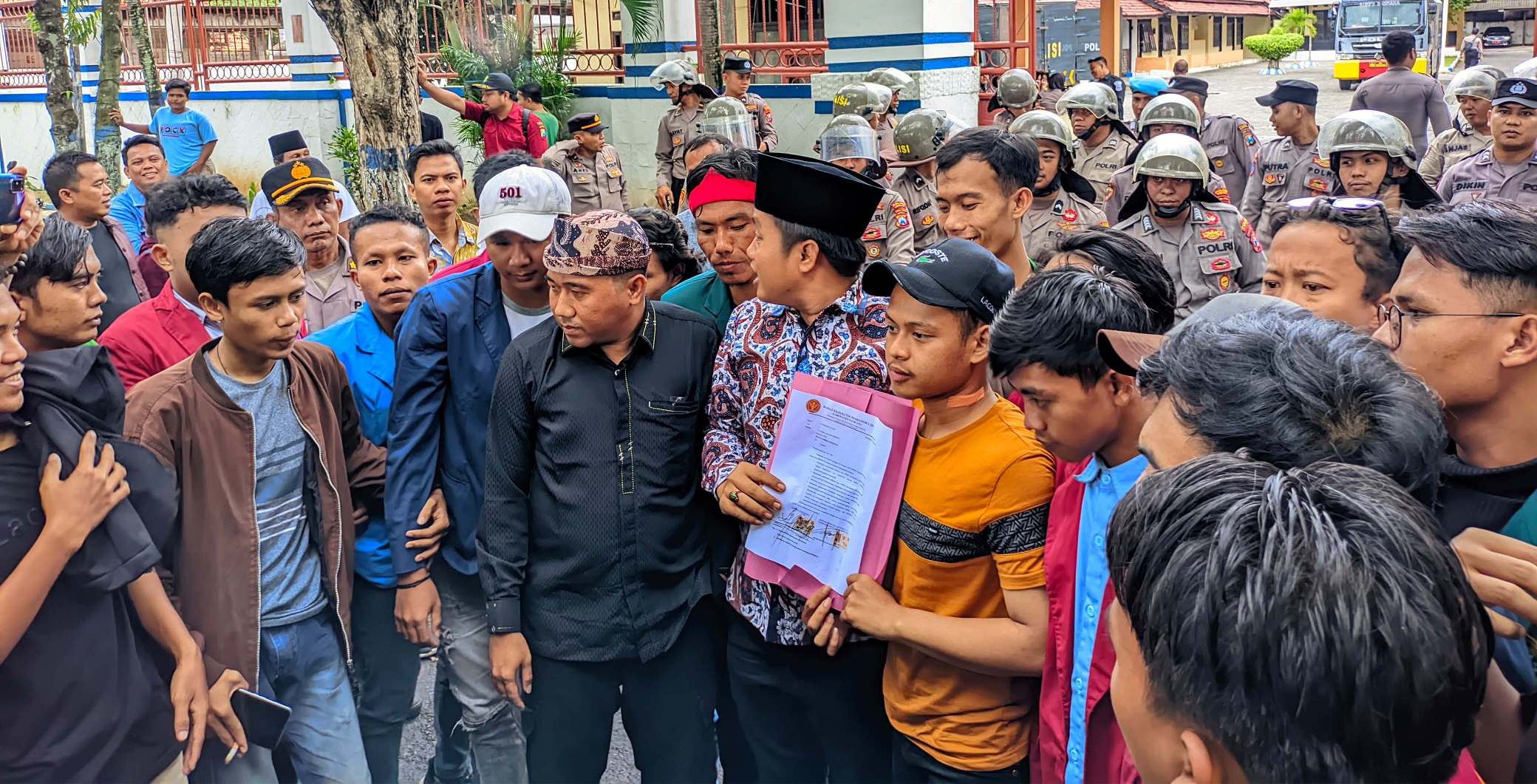 demo pupuk Sampang