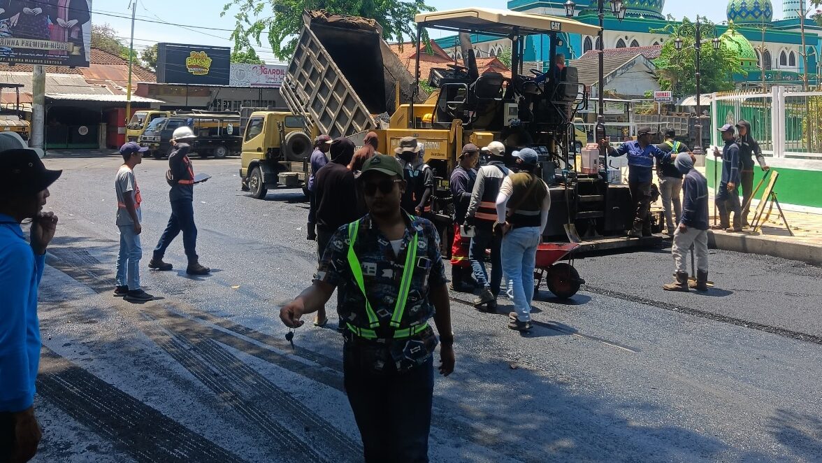 proyek jalan Pamekasan