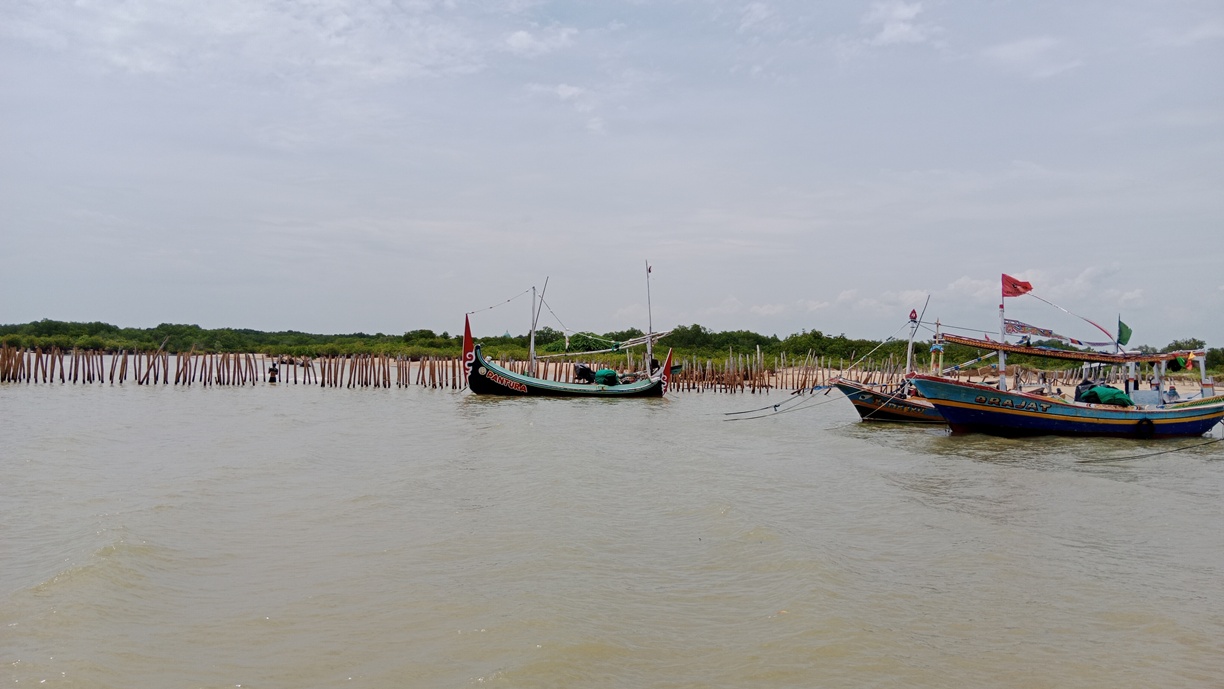 pagar laut Pamekasan