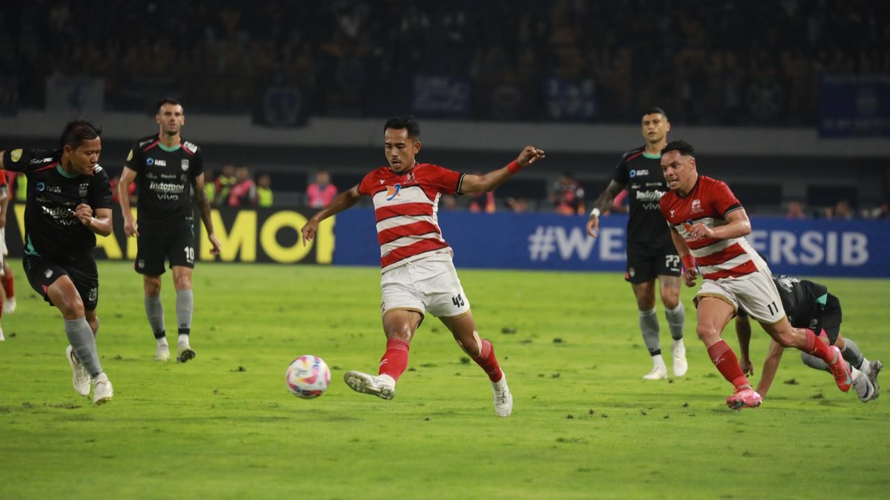 Tainan City FC vs Madura United