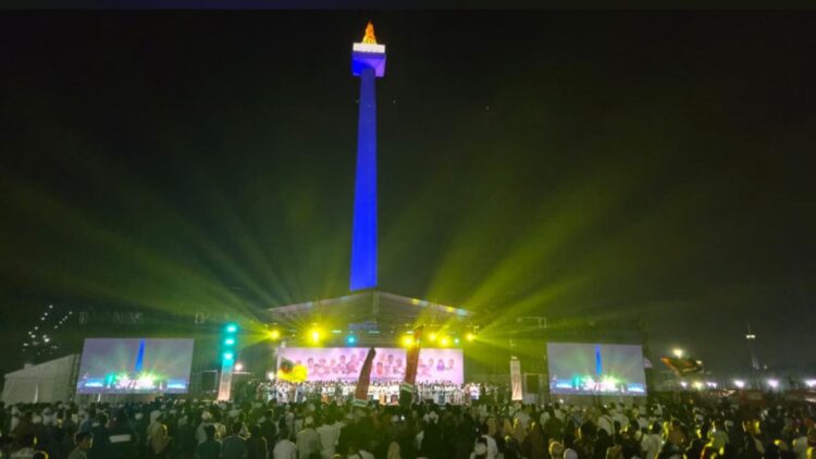 MERIAH: Silaturahmi dan Ngopi Bareng Masyarakat Madura se-Jabodetabek berlangsung sukses di Tugu Monas, Jakarta. (Khoyrul Umam Syarif/Kabar Madura)