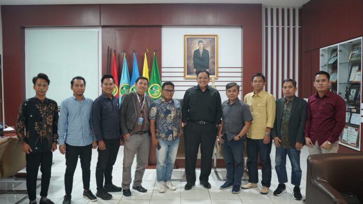 KEK Tembakau Madura Jadikan Fenomena Pabrik Rokok Rakyat Jalan Kesejahteraan Petani