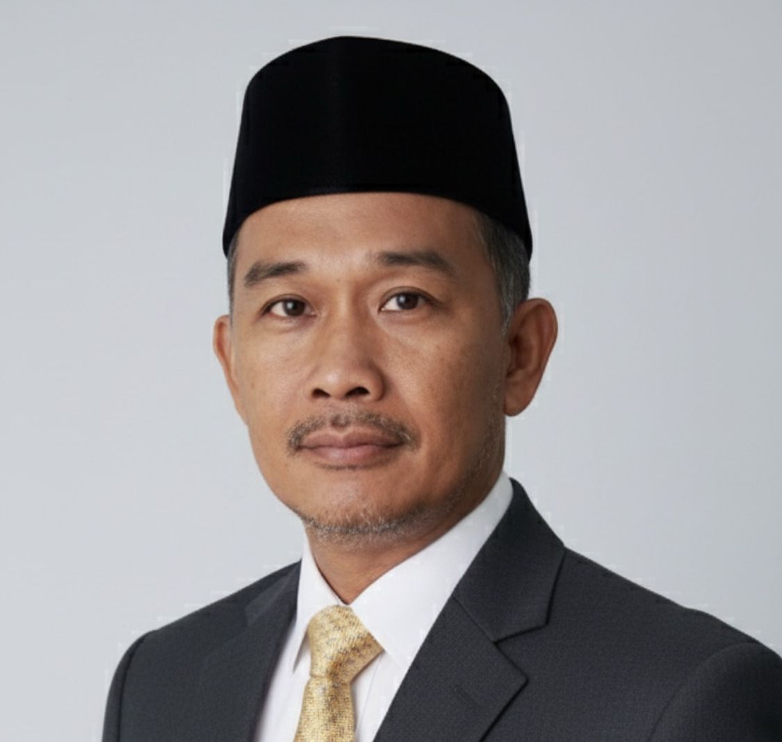 Dari Krisis Makna ke Puncak Ilmu: Reinkarnasi Akademik Achmad Muhlis