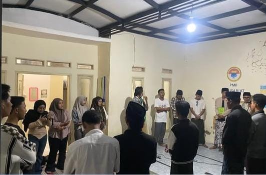 HARUS AKTIF: Mahasiswa UNIBA Madura saat menjalani proses kaderisasi di organisasi ekstra kampus. (Moh Razin/Kabar Madura)