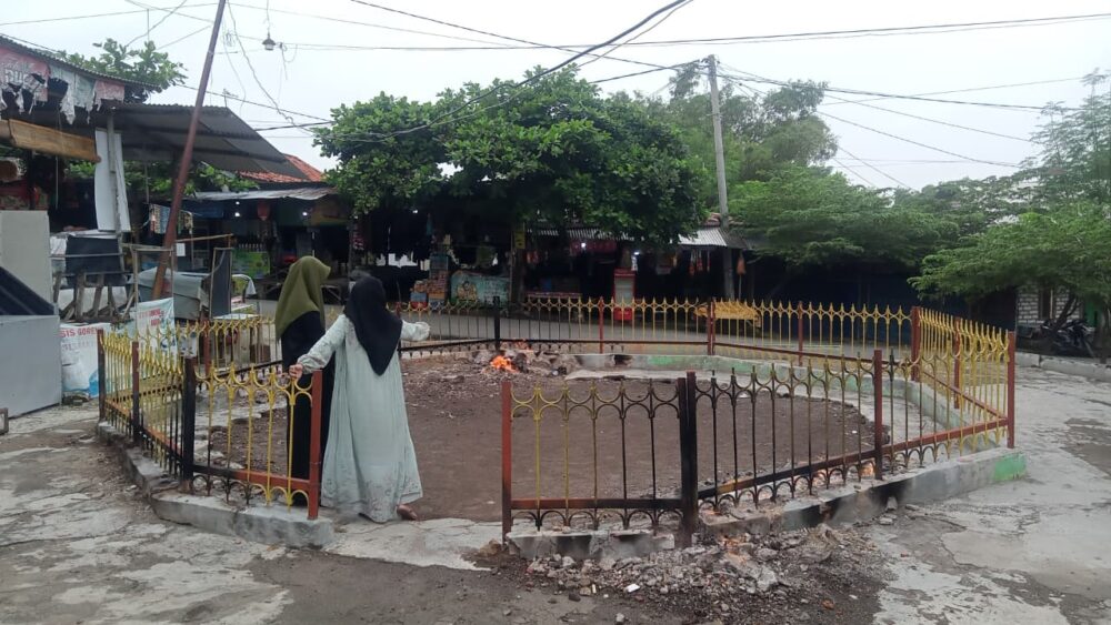 Api Tak Kunjung Padam