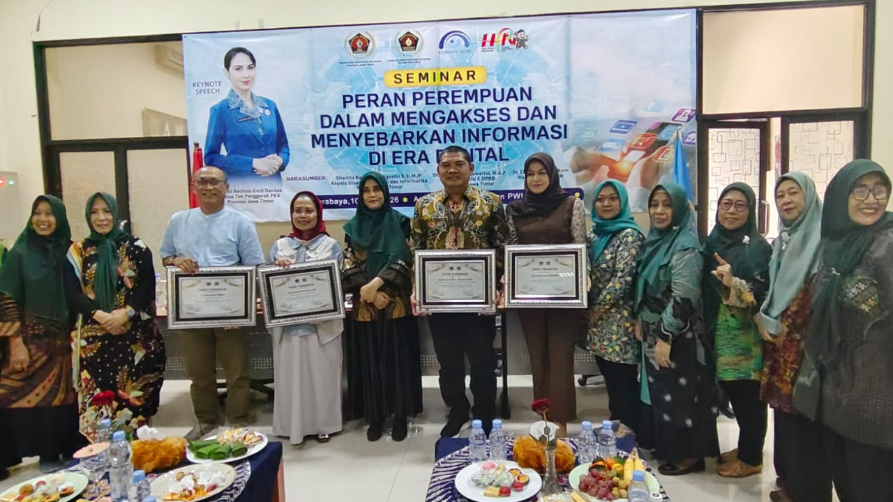 SUPER: Dalam Seminar IKWI Jatim tercuatkan betapa di era digital, pengguna medsos terbesar adalah perempuan. (Ist/Kabar Madura)